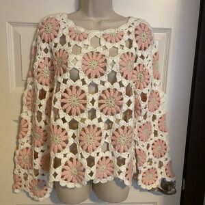 NWOT BiBi Open Knit Crochet Pink Primrose Flower Top Sweater Size L Top